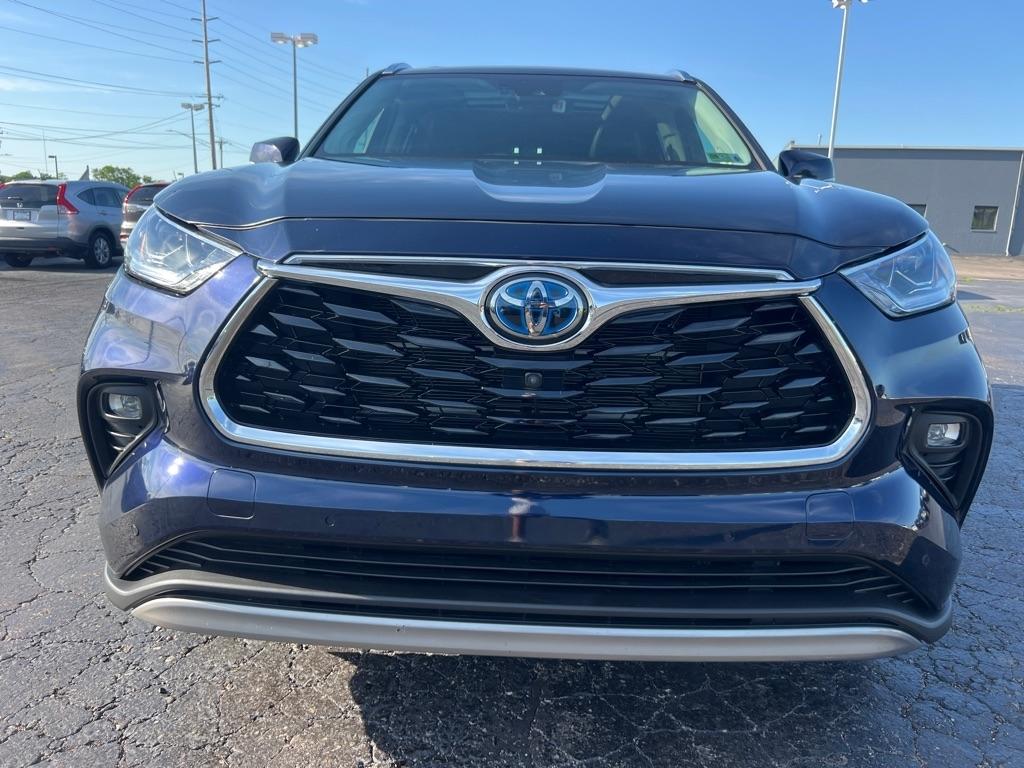 Toyota Highlander Hybrid Platinum AWD (Natl) 2022