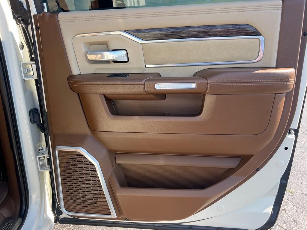RAM 2500 Laramie 4x4 Crew Cab 6'4" Box 2019