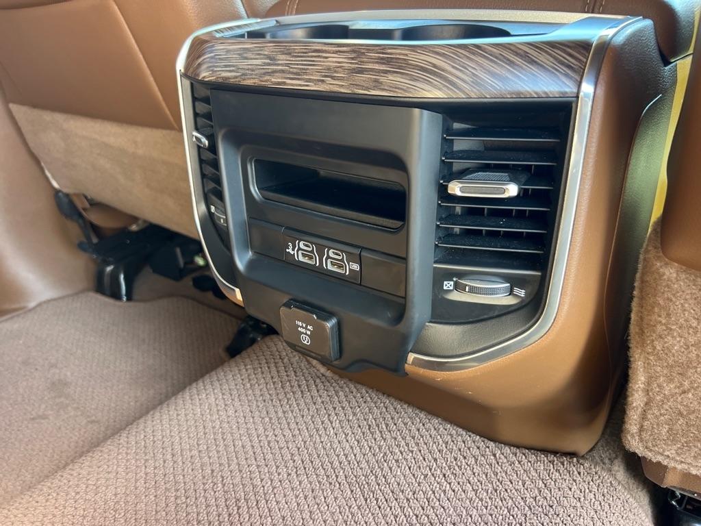 RAM 2500 Laramie 4x4 Crew Cab 6'4" Box 2019