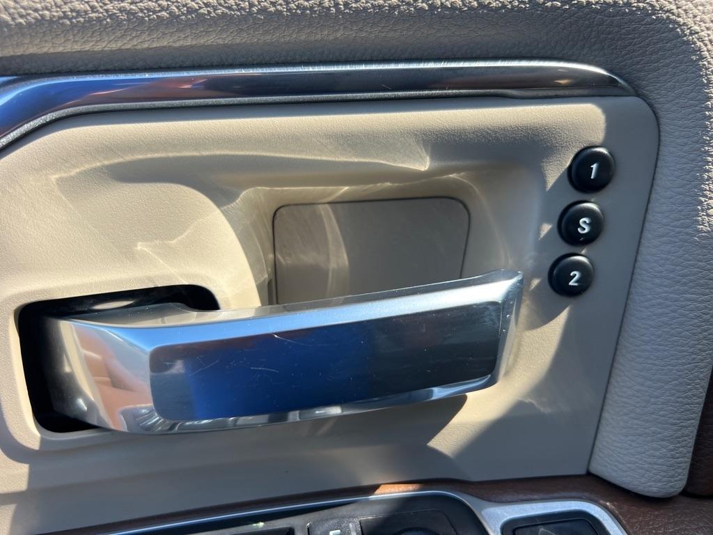 RAM 2500 Laramie 4x4 Crew Cab 6'4" Box 2019