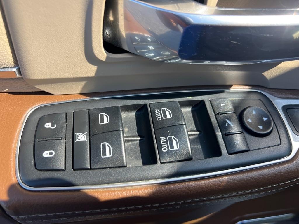 RAM 2500 Laramie 4x4 Crew Cab 6'4" Box 2019