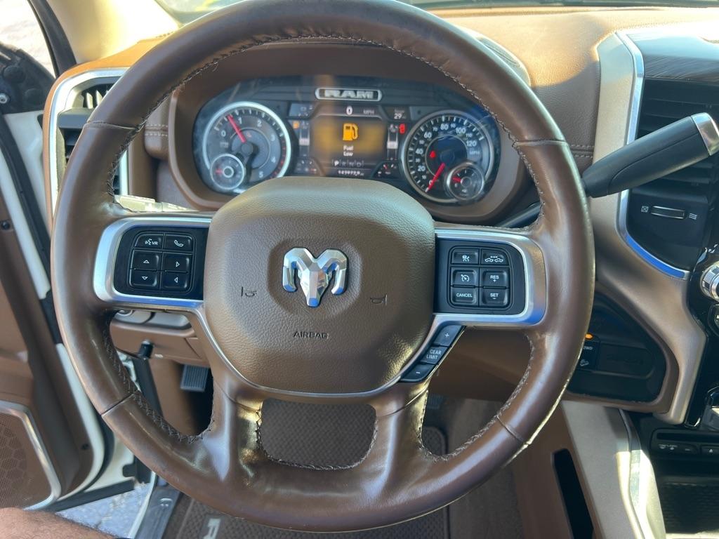RAM 2500 Laramie 4x4 Crew Cab 6'4" Box 2019