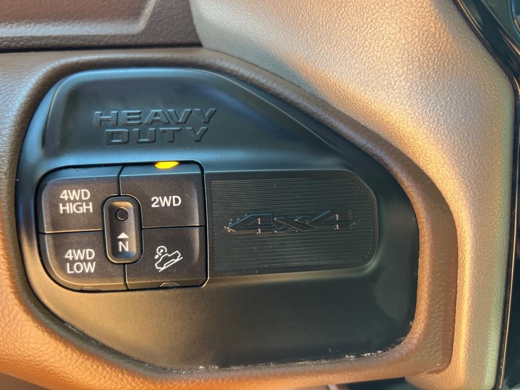 RAM 2500 Laramie 4x4 Crew Cab 6'4" Box 2019