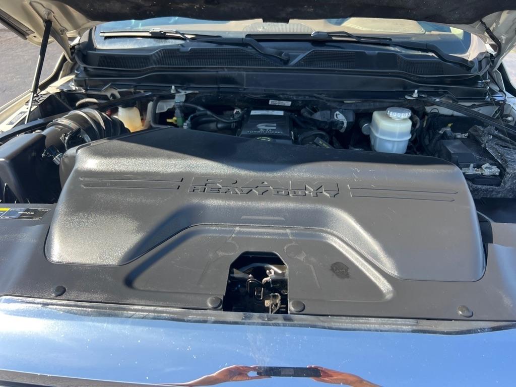 RAM 2500 Laramie 4x4 Crew Cab 6'4" Box 2019