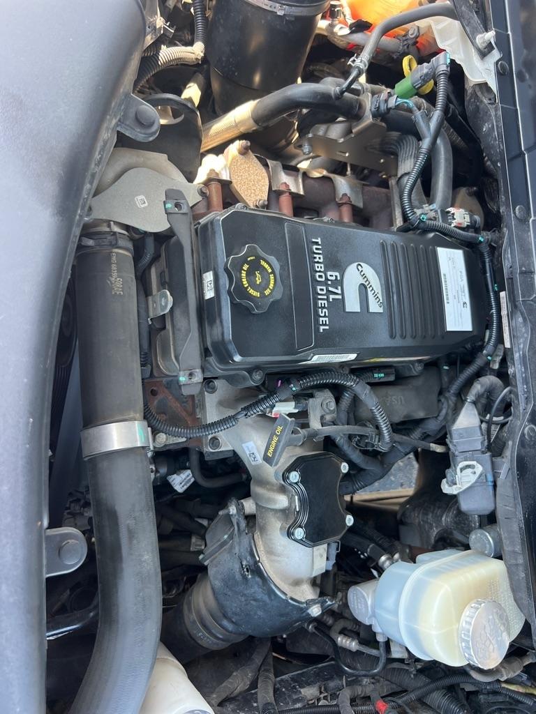RAM 2500 Laramie 4x4 Crew Cab 6'4" Box 2019