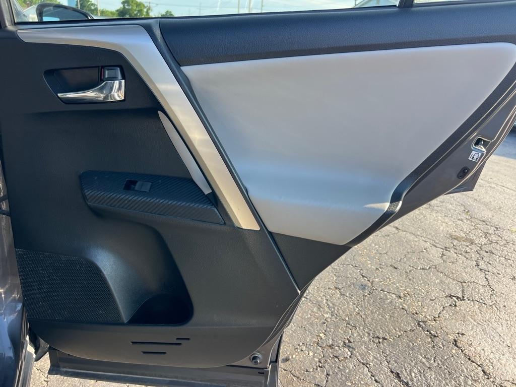Toyota RAV4 AWD 4dr Limited (Natl) 2015