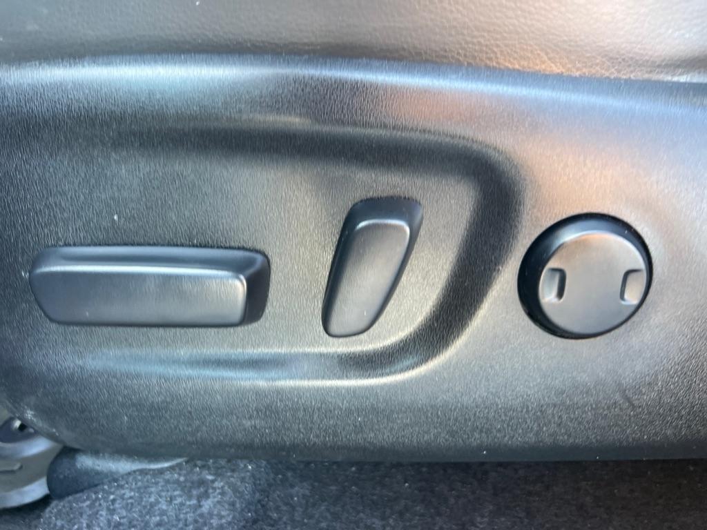 Toyota RAV4 AWD 4dr Limited (Natl) 2015