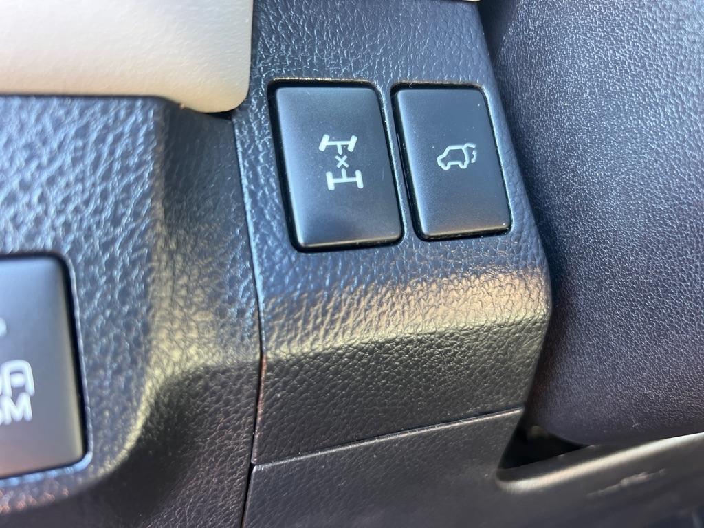 Toyota RAV4 AWD 4dr Limited (Natl) 2015
