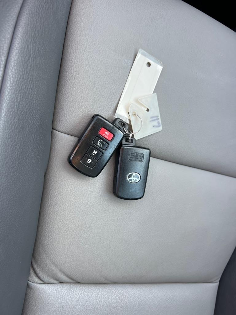 Toyota RAV4 AWD 4dr Limited (Natl) 2015