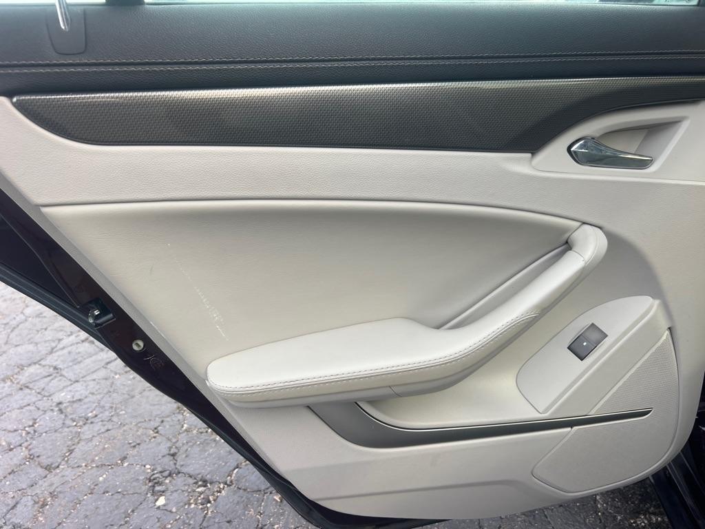 Cadillac CTS 4dr Sdn RWD w/1SA 2009