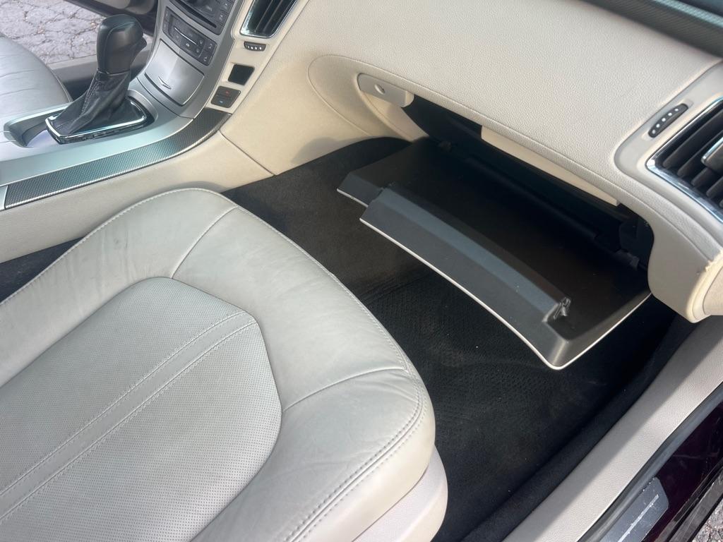 Cadillac CTS 4dr Sdn RWD w/1SA 2009