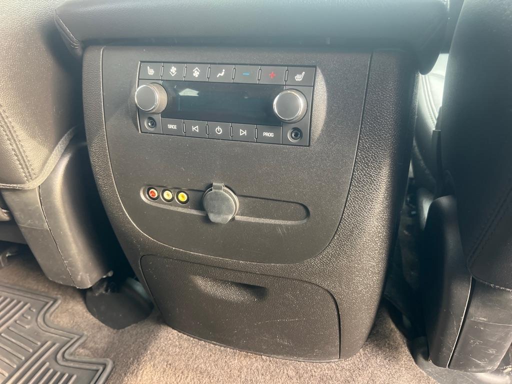 Chevrolet Tahoe 4WD 4dr 1500 LT 2013