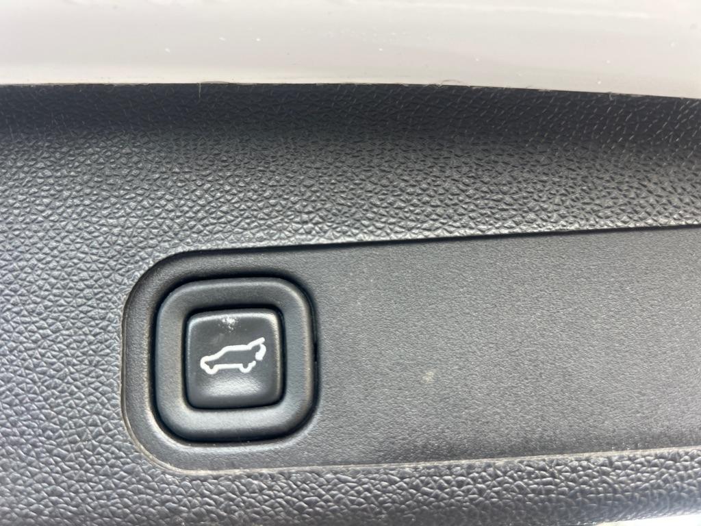 Chevrolet Tahoe 4WD 4dr 1500 LT 2013