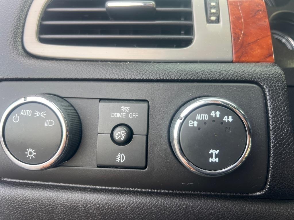 Chevrolet Tahoe 4WD 4dr 1500 LT 2013