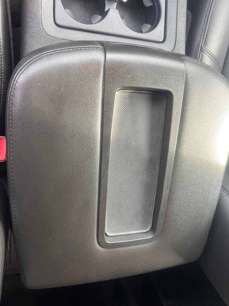 Chevrolet Tahoe 4WD 4dr 1500 LT 2013