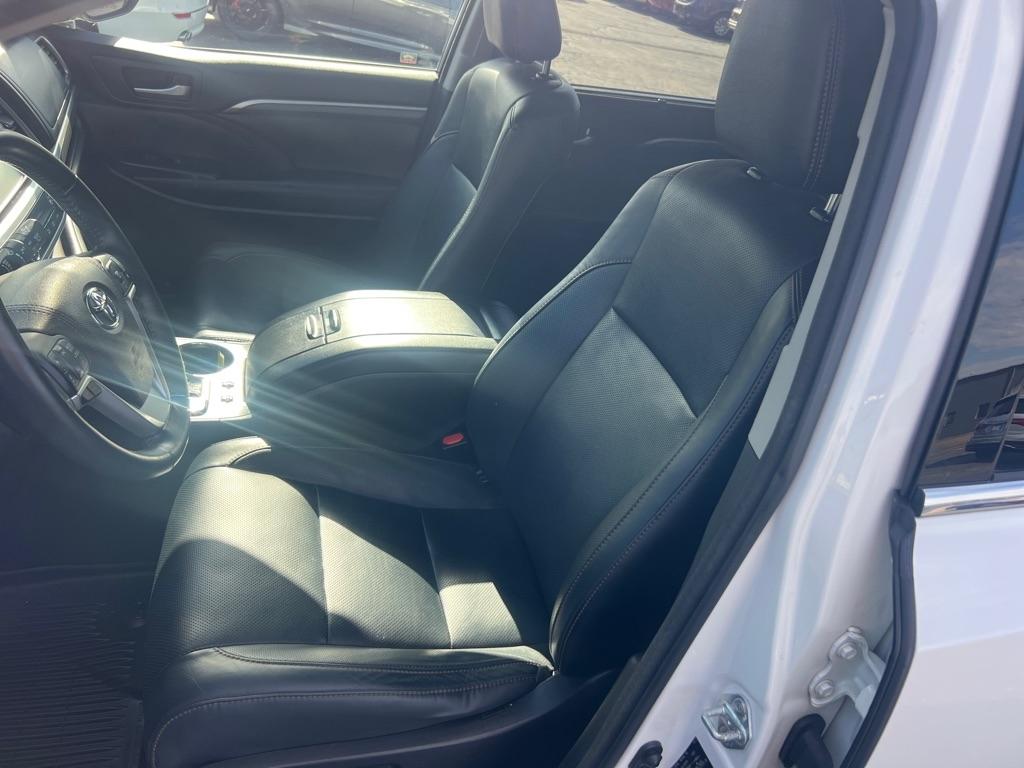 Toyota Highlander Hybrid Limited V6 AWD (Natl) 2017