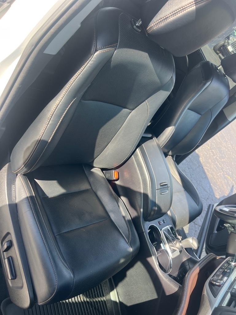 Toyota Highlander Hybrid Limited V6 AWD (Natl) 2017