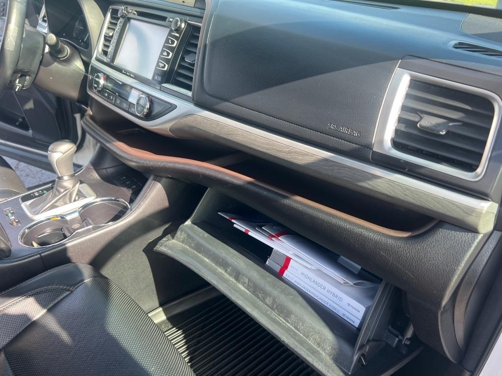 Toyota Highlander Hybrid Limited V6 AWD (Natl) 2017