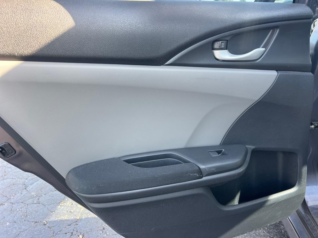 Honda Civic Sedan 4dr CVT LX 2016