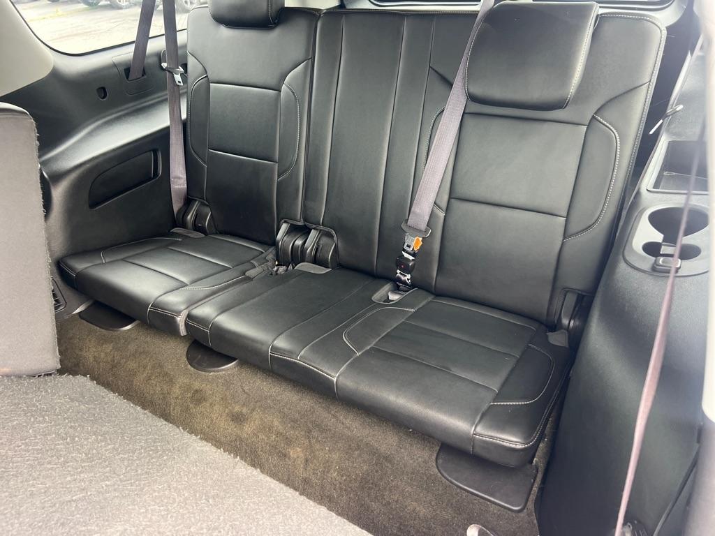 Chevrolet Suburban 4WD 4dr LT 2015