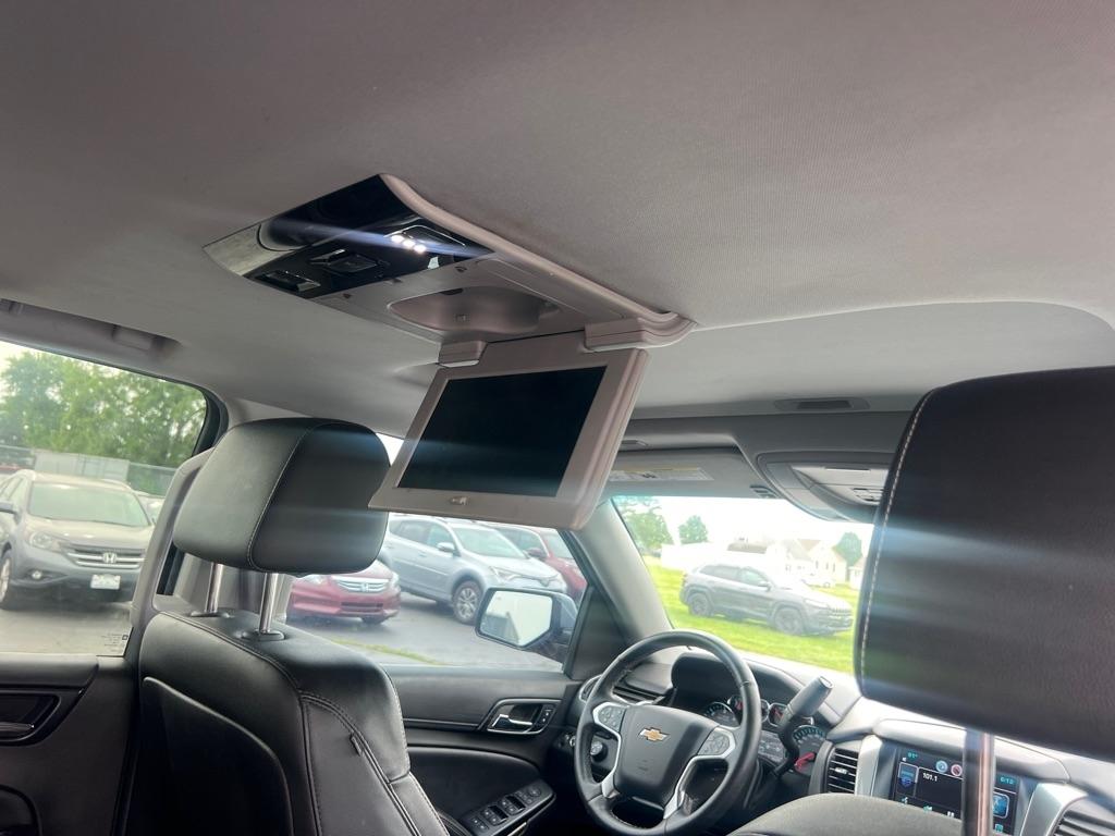 Chevrolet Suburban 4WD 4dr LT 2015
