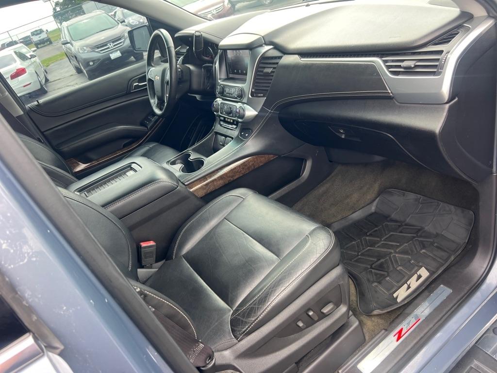 Chevrolet Suburban 4WD 4dr LT 2015