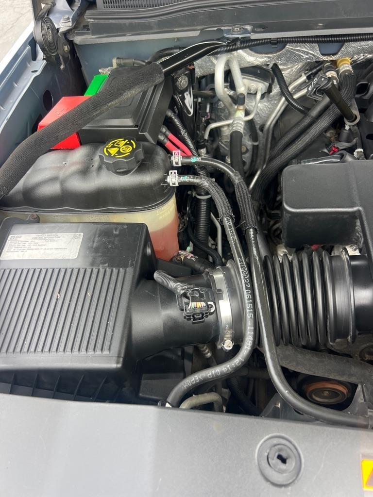 Chevrolet Suburban 4WD 4dr LT 2015