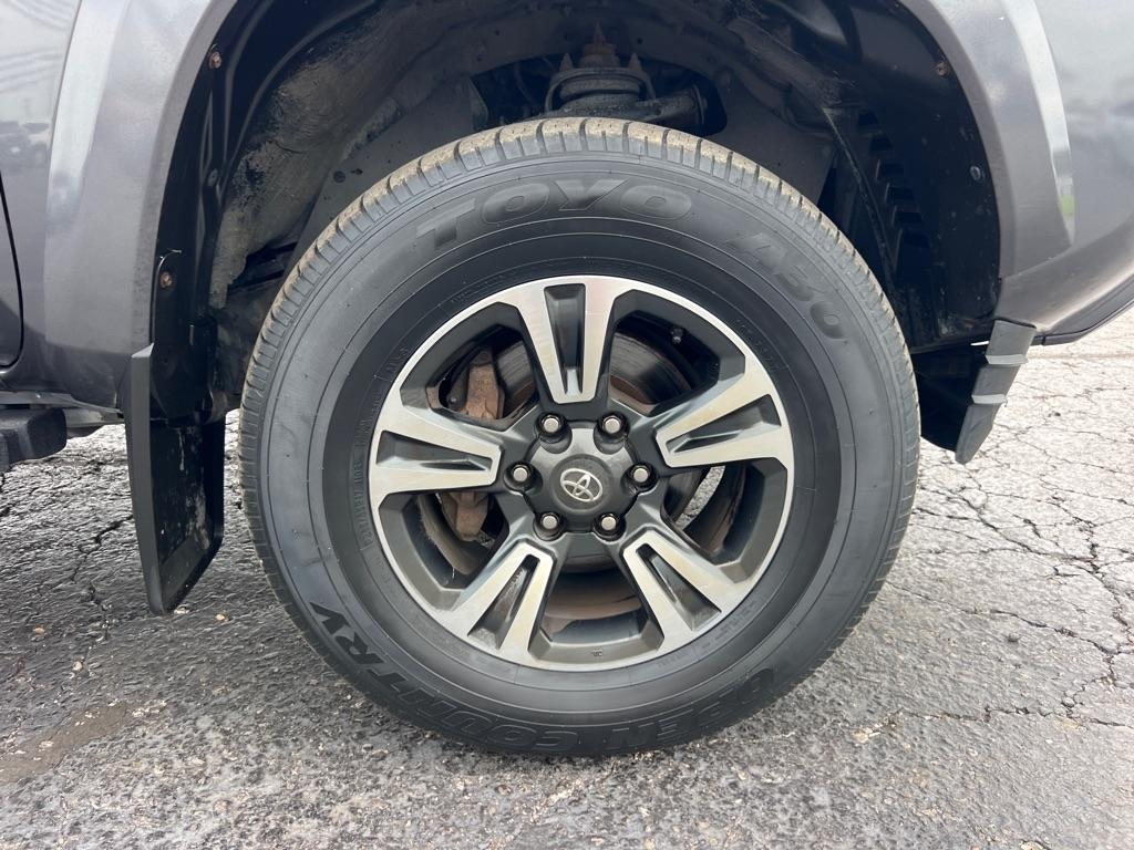 Toyota Tacoma TRD Off Road Double Cab 5' Bed V6 4x4 MT (Natl) 2018