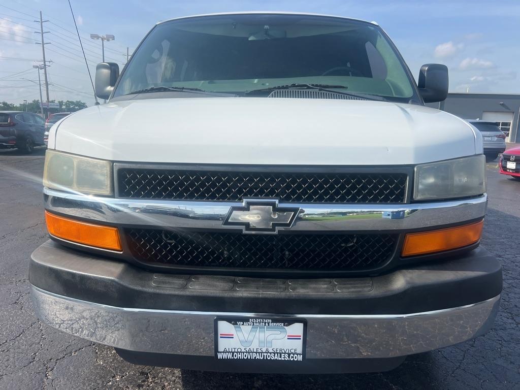 Chevrolet Express Passenger RWD 3500 135" 1LT 2012