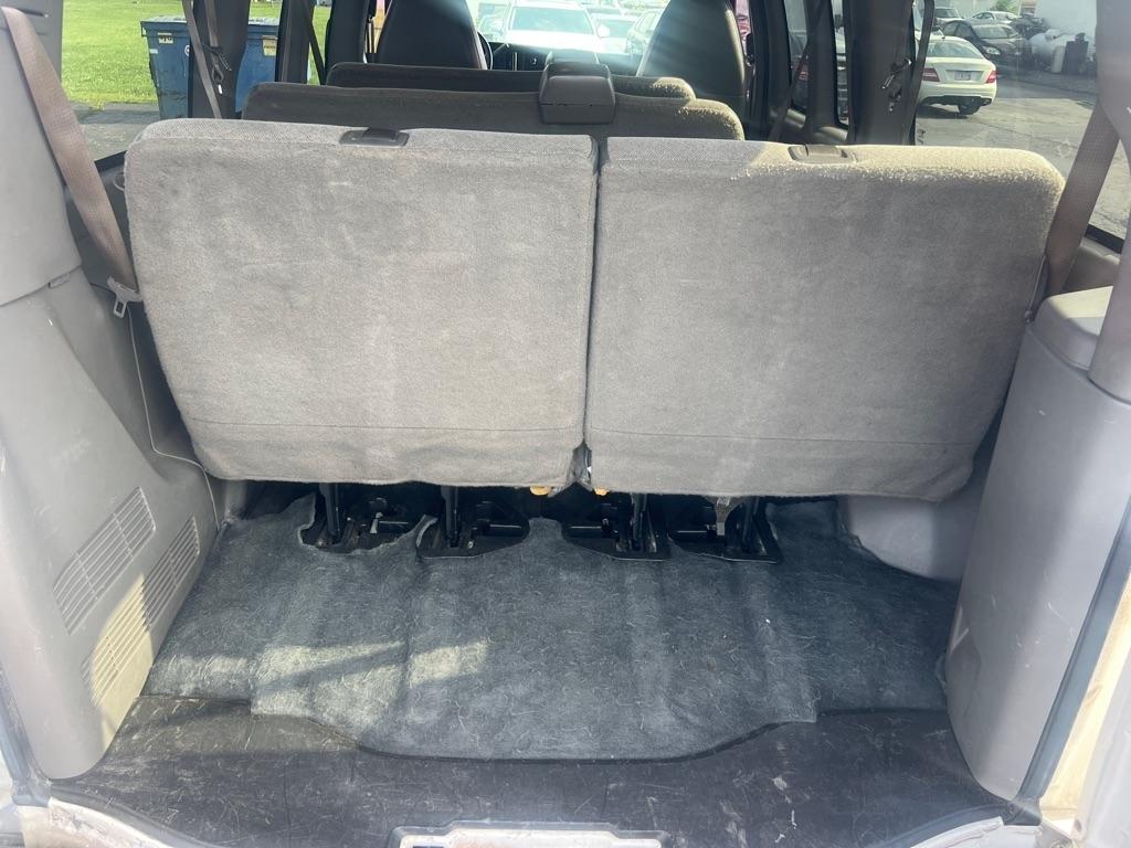 Chevrolet Express Passenger RWD 3500 135" 1LT 2012