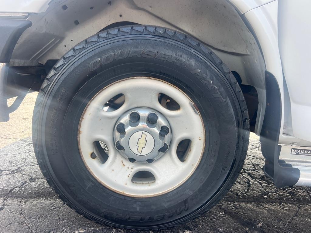 Chevrolet Express Passenger RWD 3500 135" 1LT 2012
