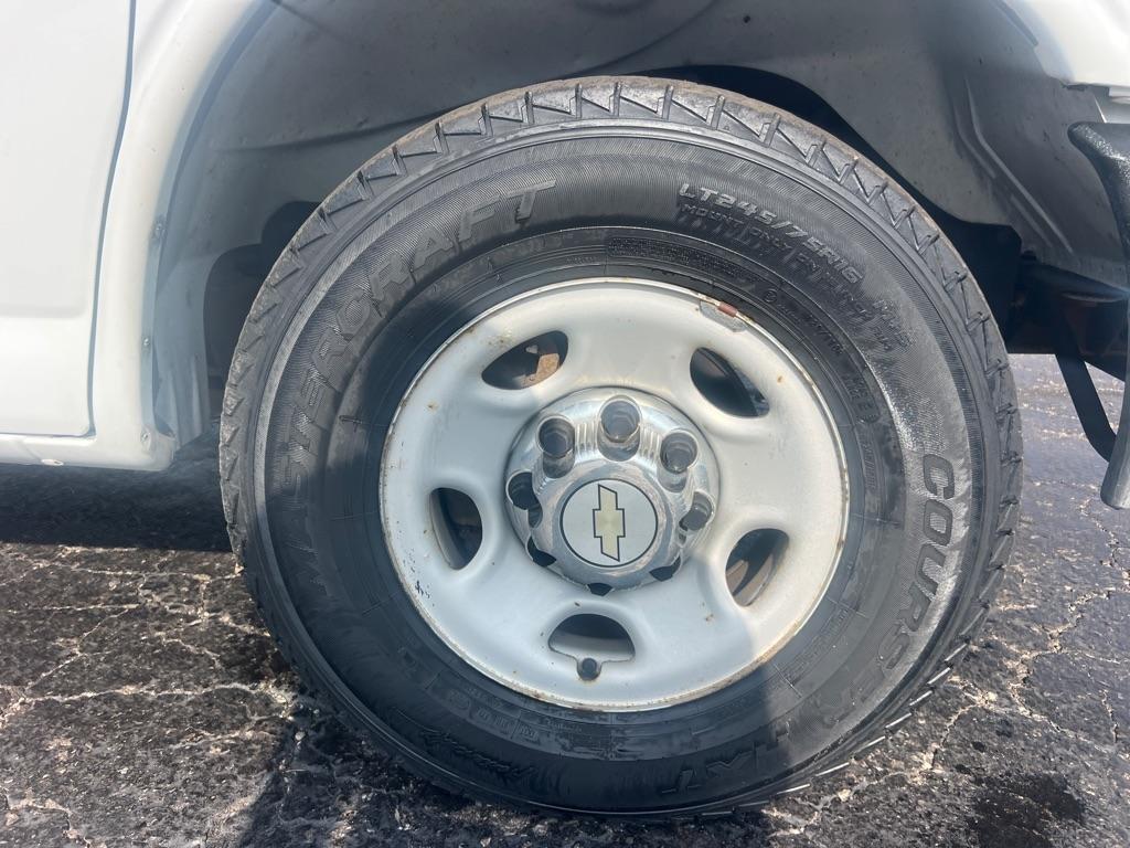 Chevrolet Express Passenger RWD 3500 135" 1LT 2012