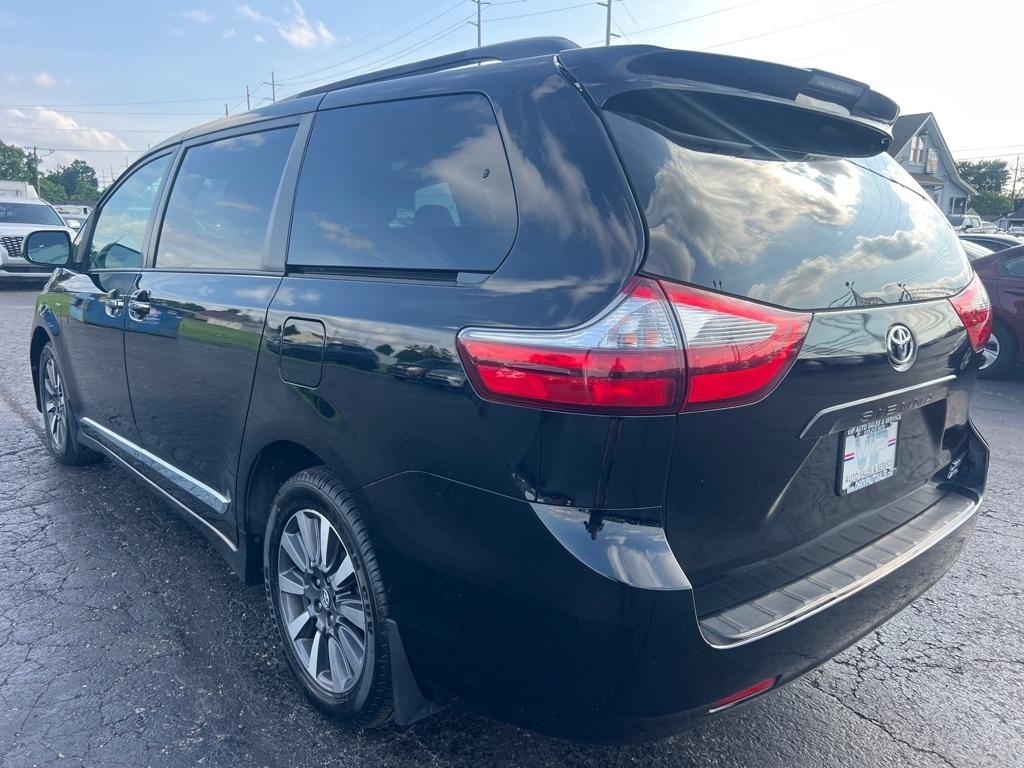 Toyota Sienna Limited Premium AWD 7-Passenger (Natl) 2020