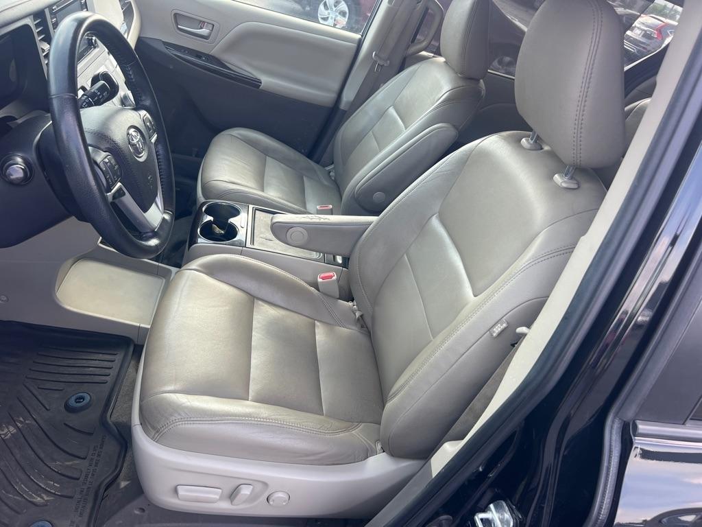 Toyota Sienna Limited Premium AWD 7-Passenger (Natl) 2020