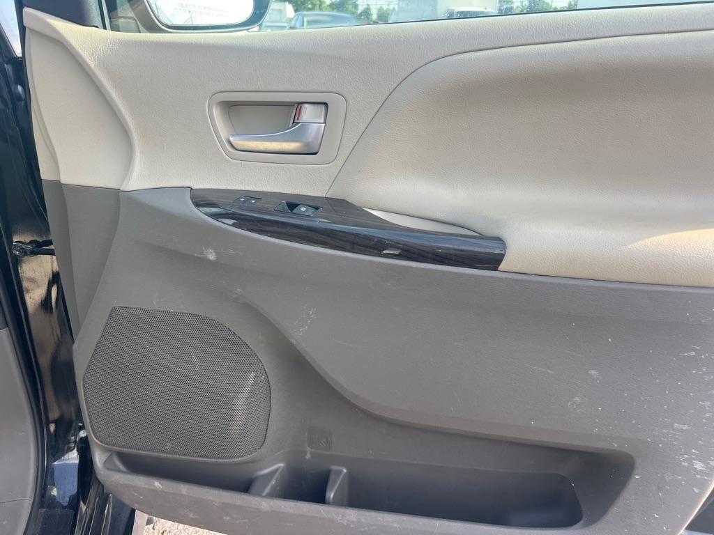 Toyota Sienna Limited Premium AWD 7-Passenger (Natl) 2020