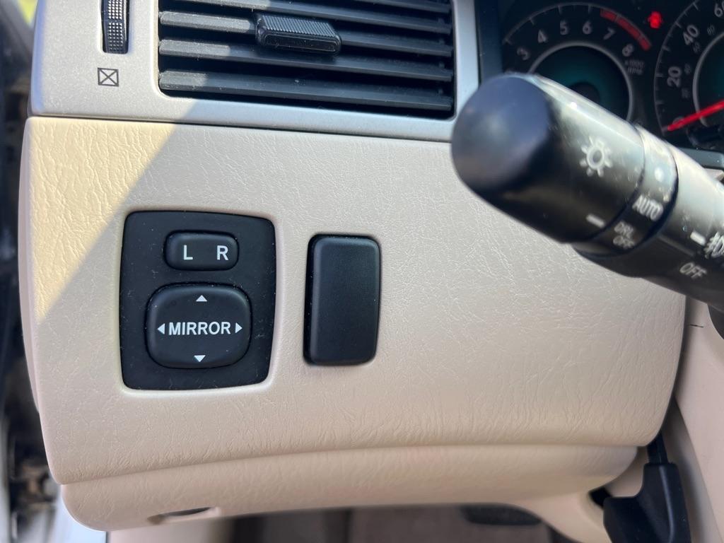 Toyota Camry Solara 2dr Cpe I4 Auto SE Sport (Natl) 2007