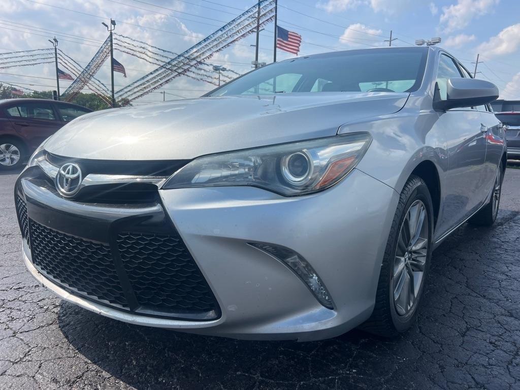 Toyota Camry 4dr Sdn I4 Auto XLE (Natl) 2015