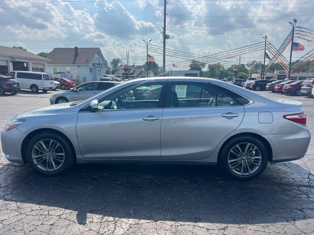 Toyota Camry 4dr Sdn I4 Auto XLE (Natl) 2015