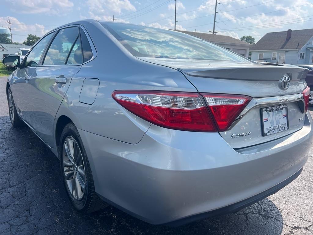 Toyota Camry 4dr Sdn I4 Auto XLE (Natl) 2015