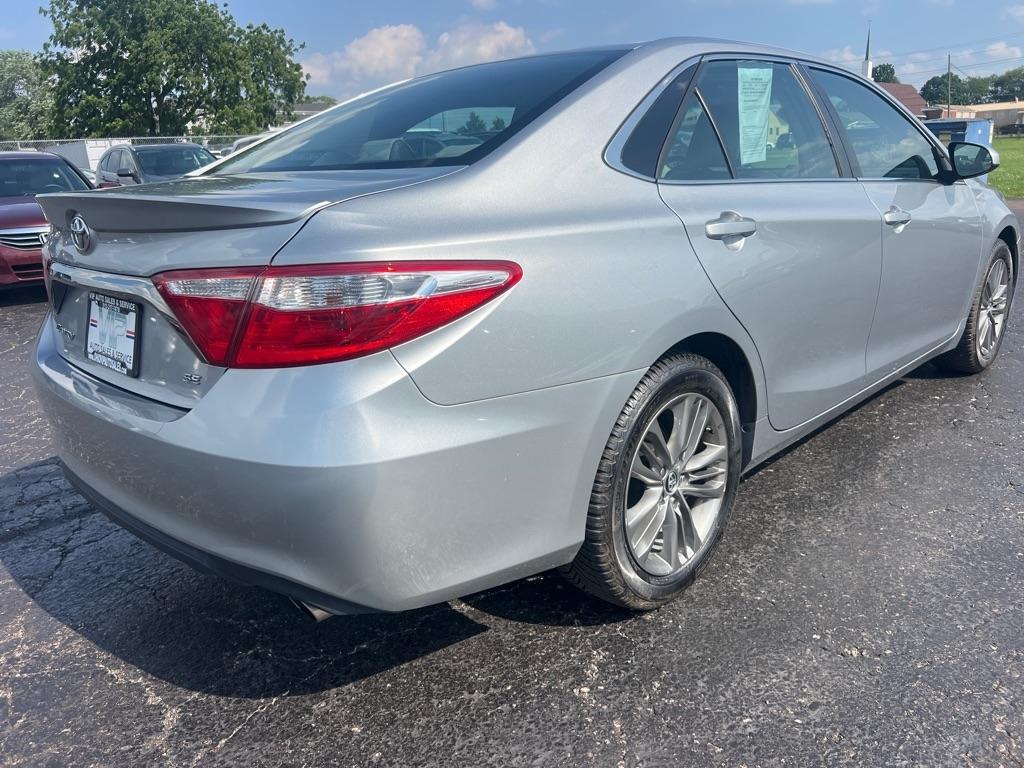 Toyota Camry 4dr Sdn I4 Auto XLE (Natl) 2015