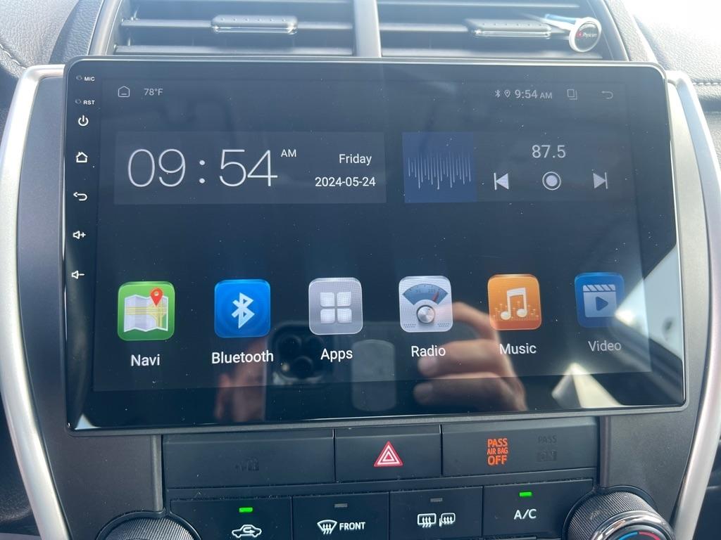 Toyota Camry 4dr Sdn I4 Auto XLE (Natl) 2015
