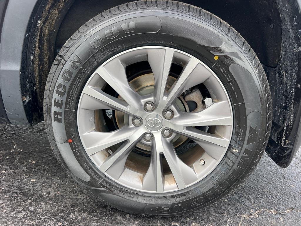 Toyota Highlander AWD 4dr V6 XLE (Natl) 2015