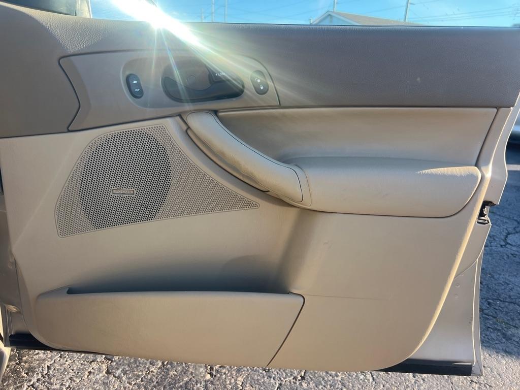 Ford Focus 4dr Sdn ZX4 SES 2006