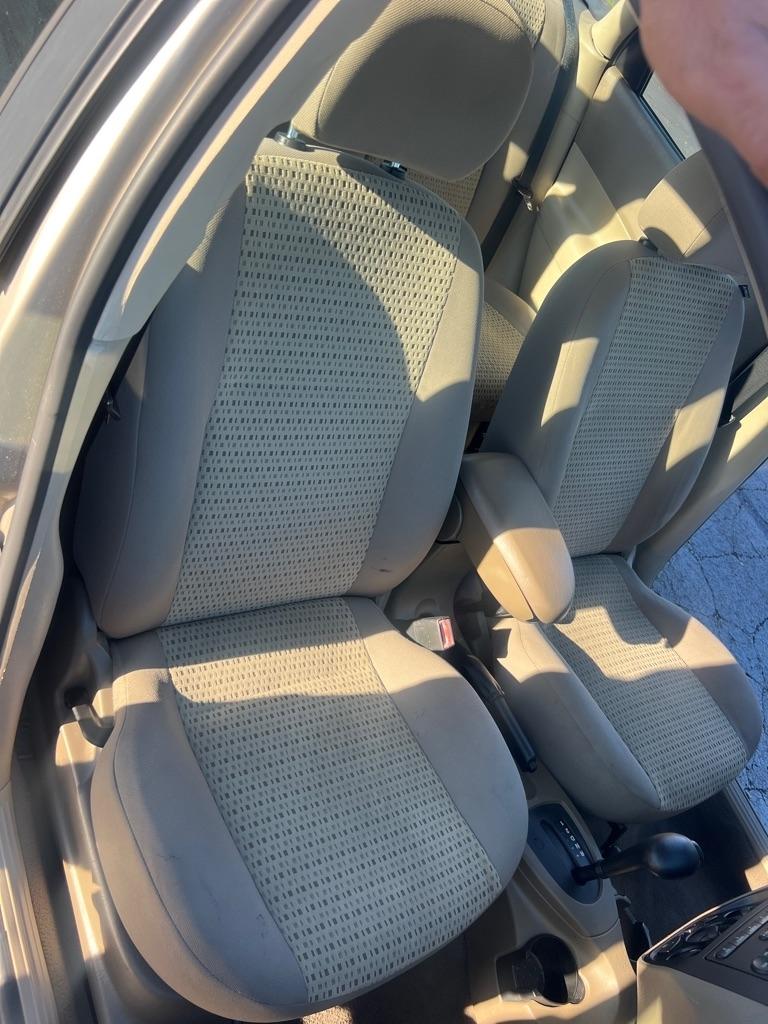 Ford Focus 4dr Sdn ZX4 SES 2006