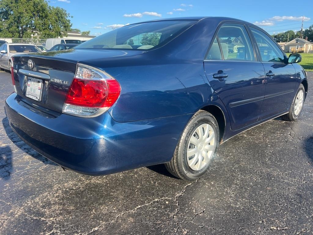 Toyota Camry 4dr Sdn XLE Auto (Natl) 2006