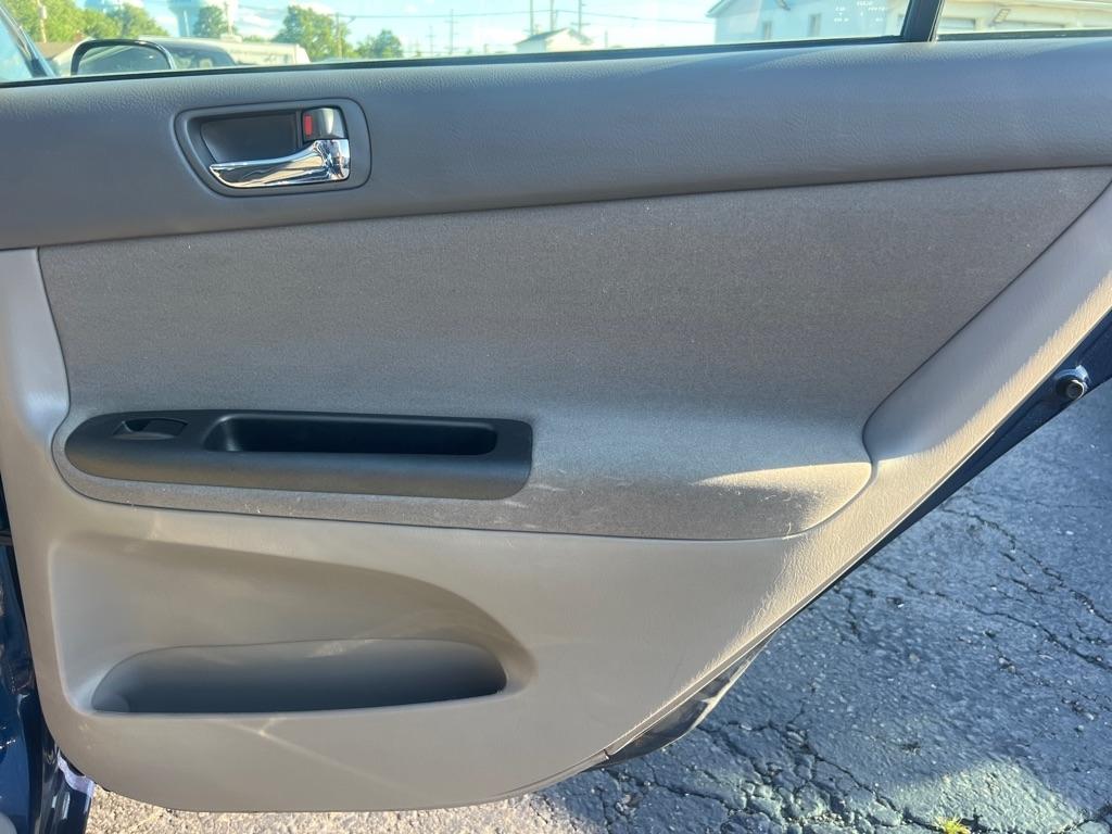 Toyota Camry 4dr Sdn XLE Auto (Natl) 2006