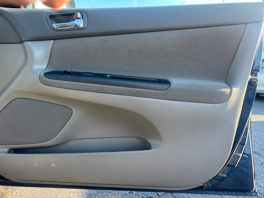 Toyota Camry 4dr Sdn XLE Auto (Natl) 2006