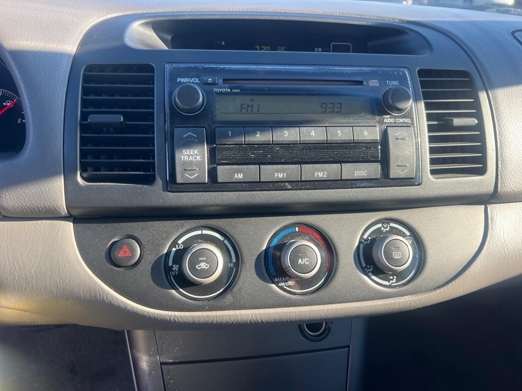 Toyota Camry 4dr Sdn XLE Auto (Natl) 2006