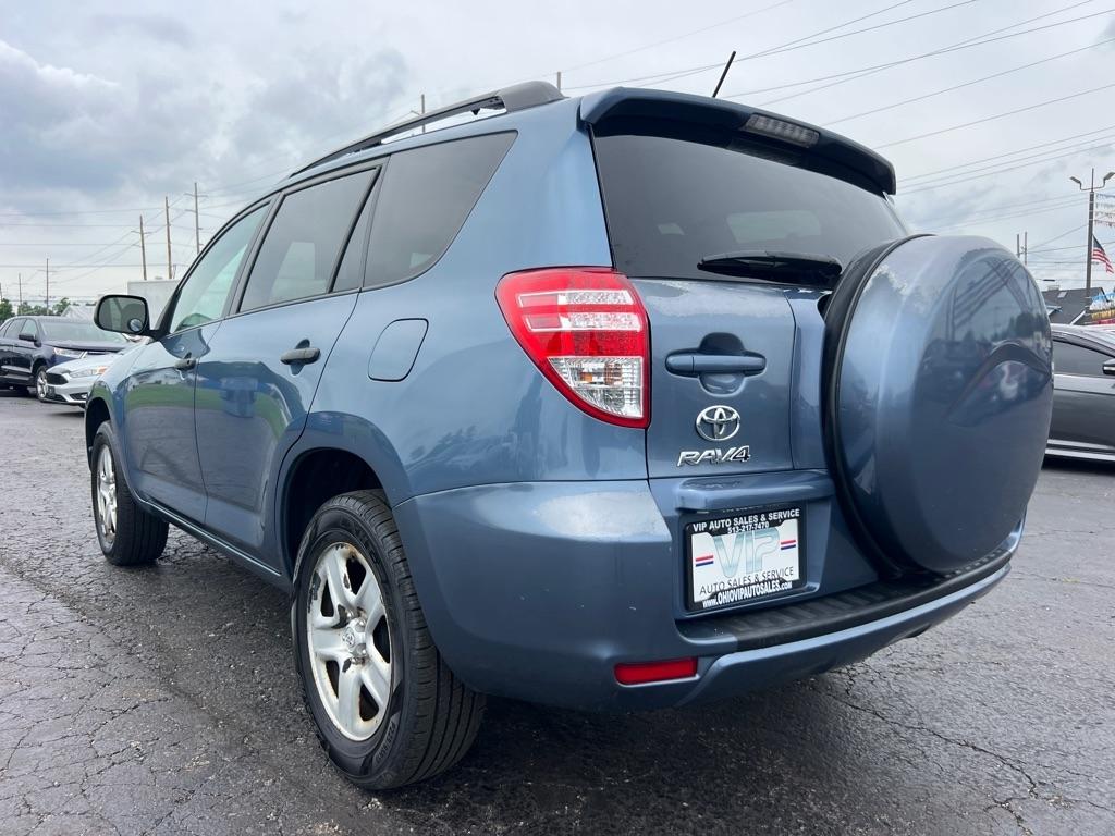 Toyota RAV4 FWD 4dr 4-cyl 4-Spd AT (Natl) 2011