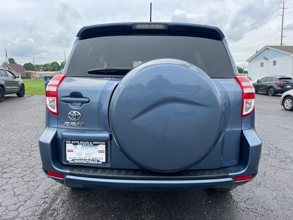 Toyota RAV4 FWD 4dr 4-cyl 4-Spd AT (Natl) 2011